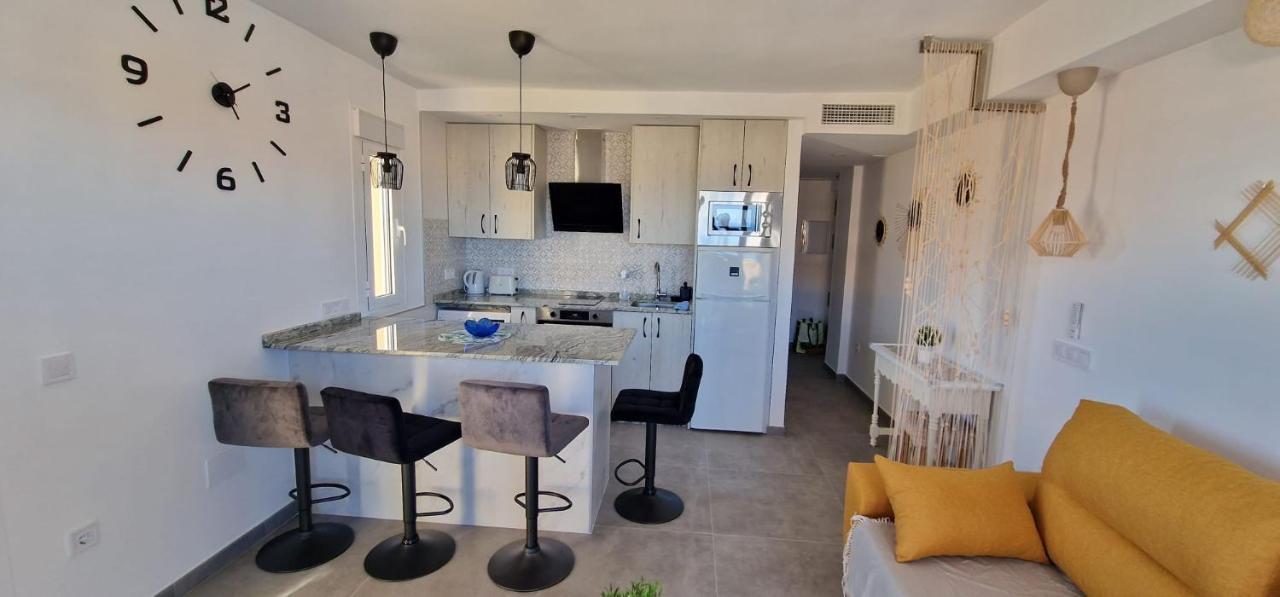 Acogedor,Apartamento.Piscina, Vistas, Terraza Benalmádena Exteriör bild